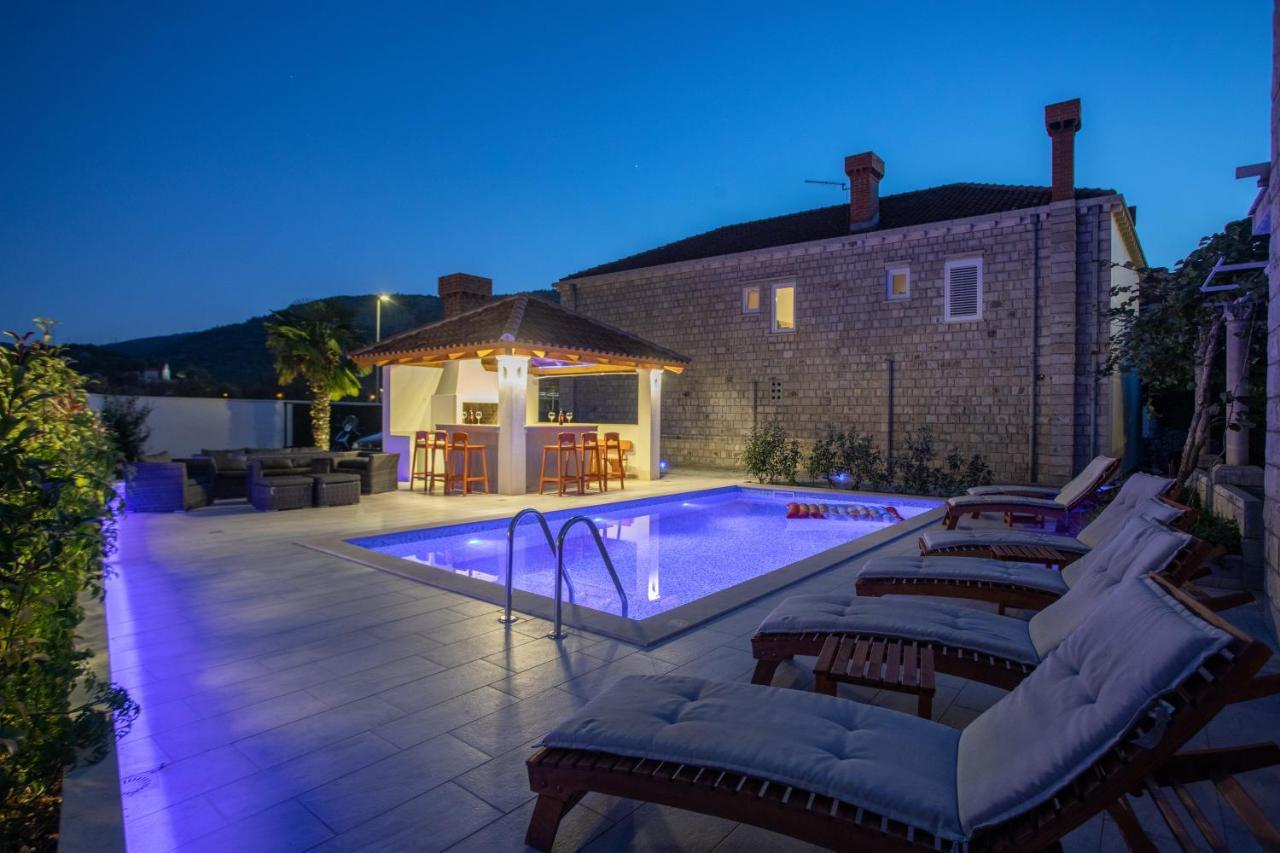 Villa Fortunei Мокошица Экстерьер фото